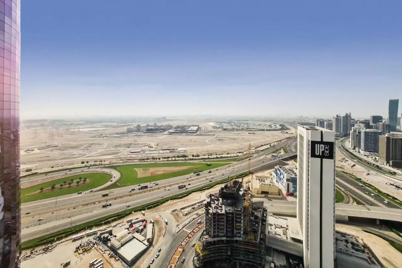 Damac Paramount B - Beautiful Three Bedroom location